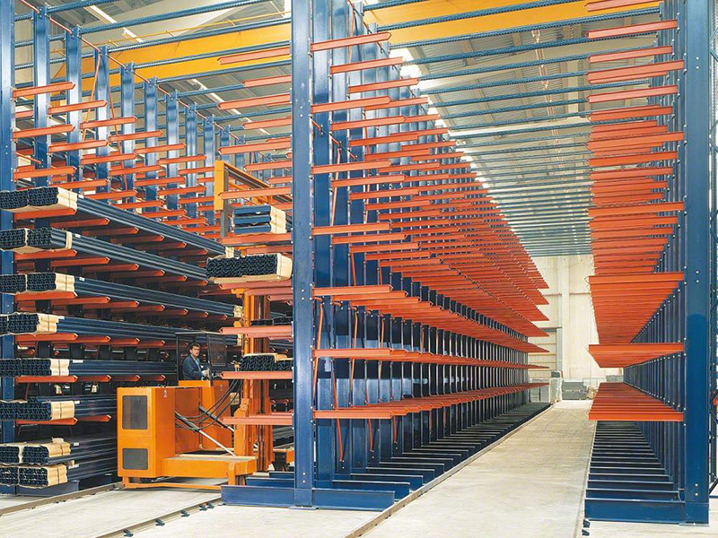 铝型材仓库货架，用悬臂式货架存储铝型材效率高